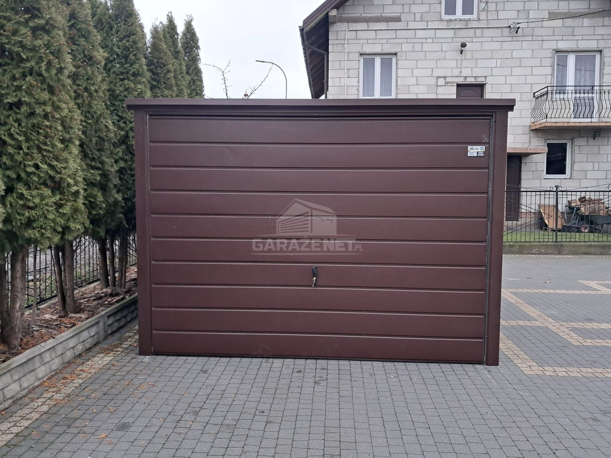 Garaż Blaszany 3X5M Brama Uchylna Ciemny Brąz Dach Spad W Tył Ts975