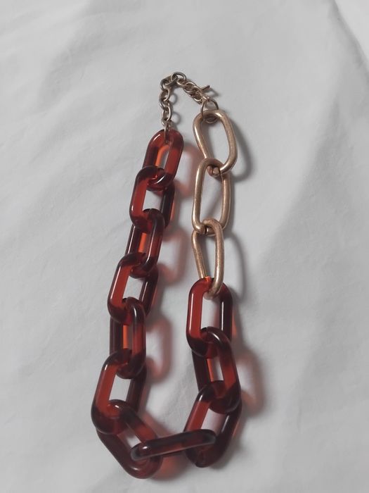 Colar com elos grandes em castanho e dourado da Parfois