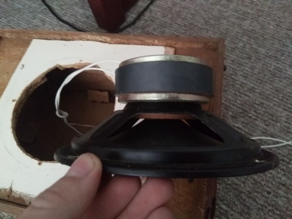 Продам дінамік для саба.