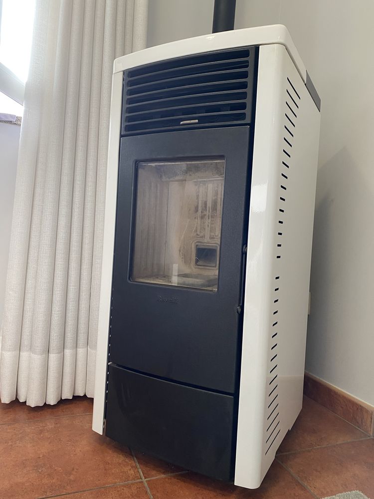 Salamandra pellets, Ravelli R70