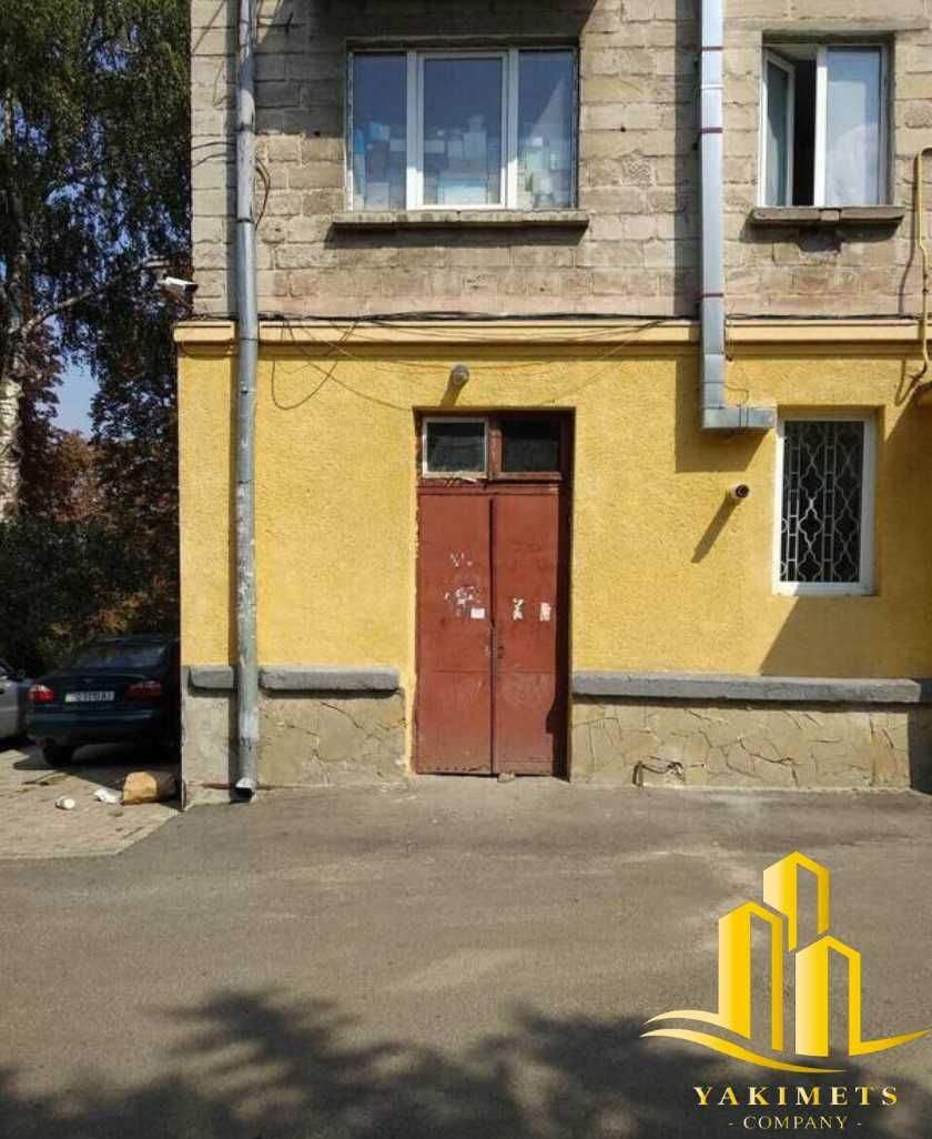 Продаж комерційного приміщення на вул. Дружби 3, площа 372.9 кв.м