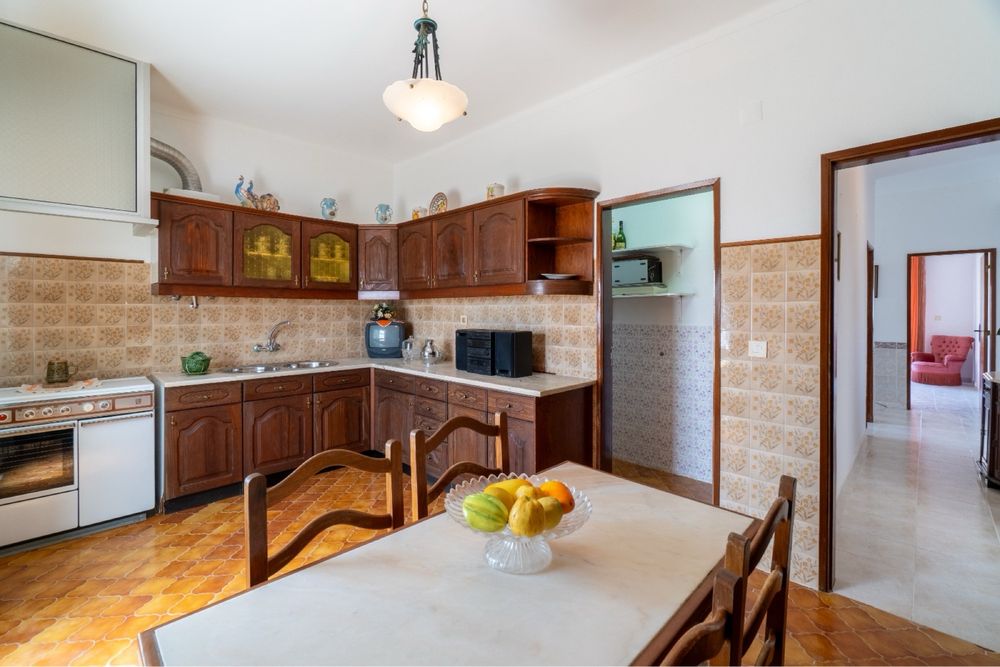 Mesa de cozinha com 6 cadeiras