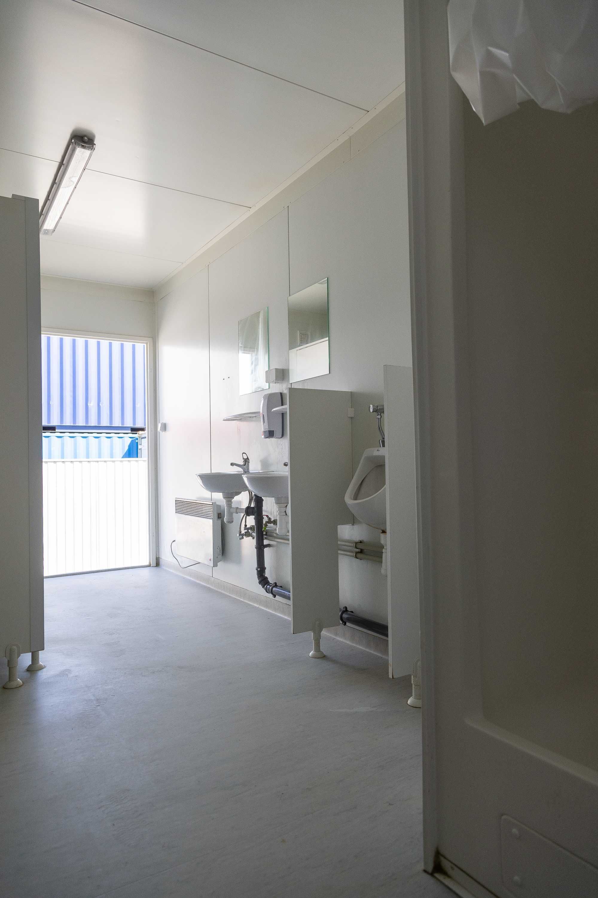 Kontener sanitarny z prysznicem i sanitariatem WC – MS 20