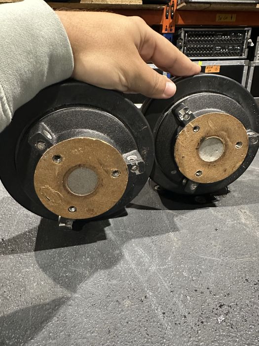 Drives agudos JBL 2426J 2” em bom estado