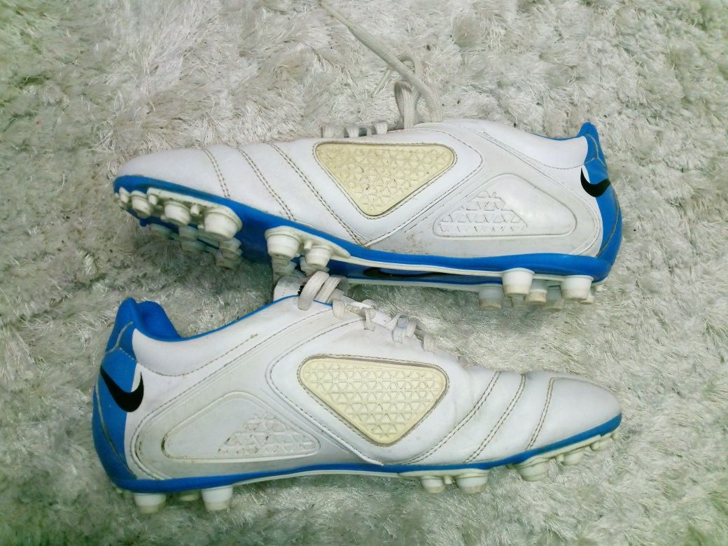 Chuteiras Nike CTR360/redução de preço