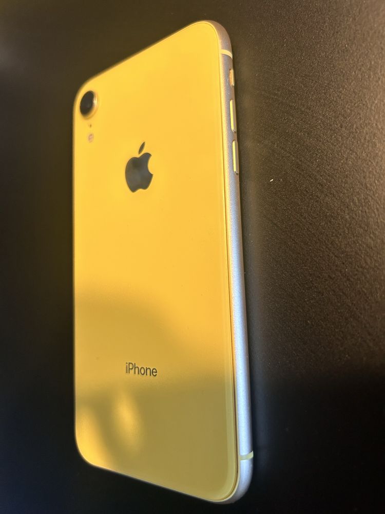 Iphone XR 256 r-sim