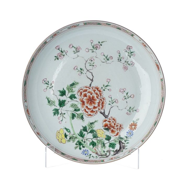 Prato de grandes dimensõs em porcelana chinesa