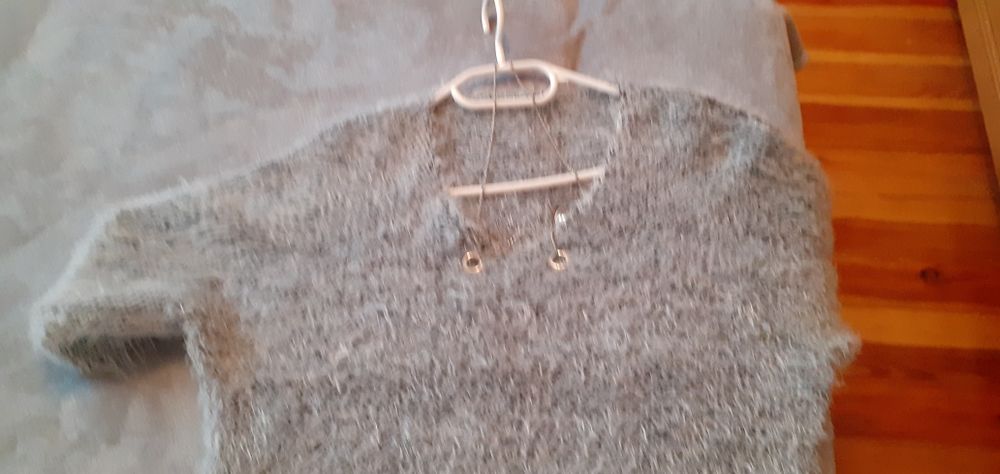 Sweter z rękawem  3/4