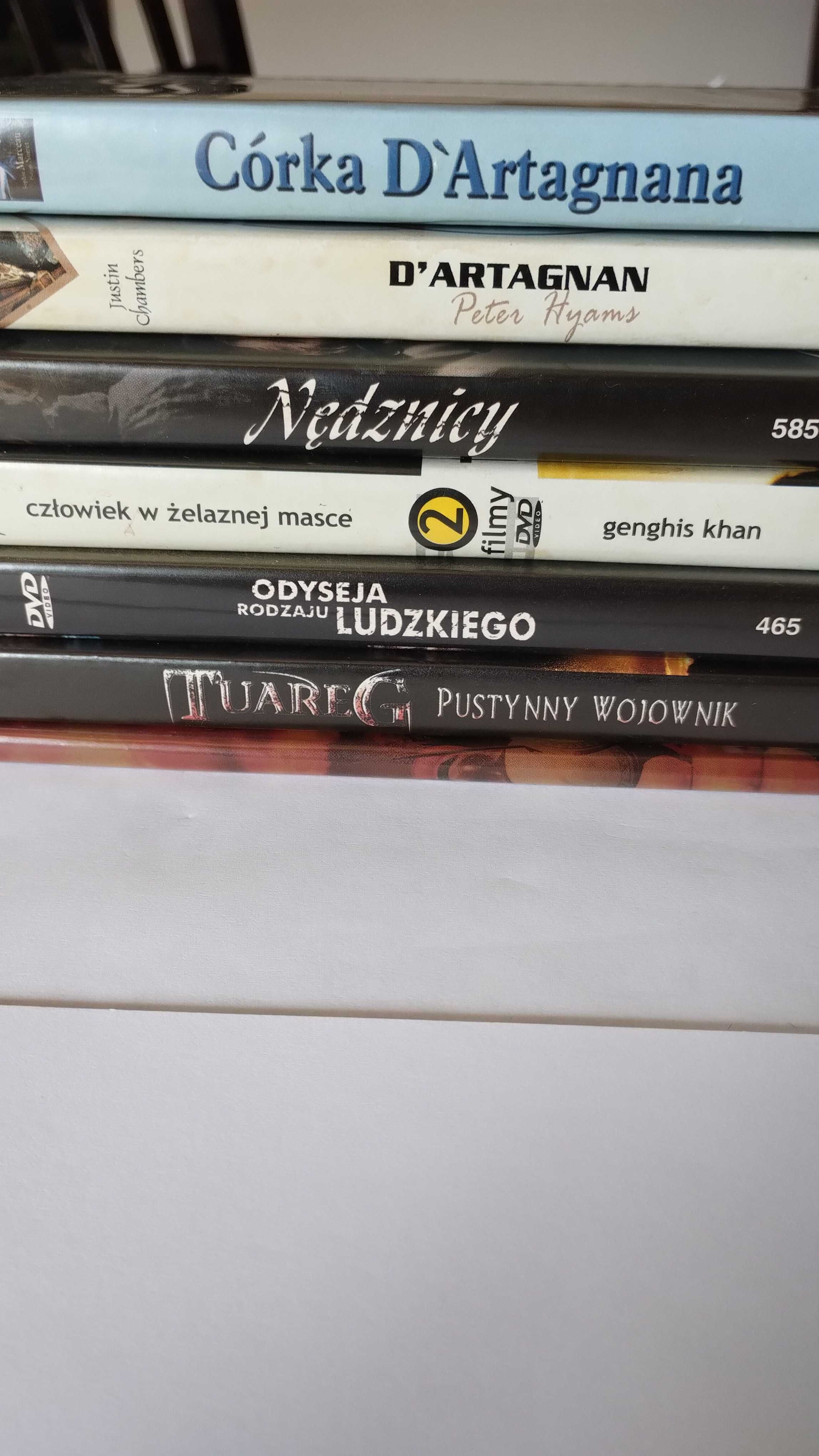 Zestaw filmów dvd z typu płaszcza i szpady, fantazy, przygoda