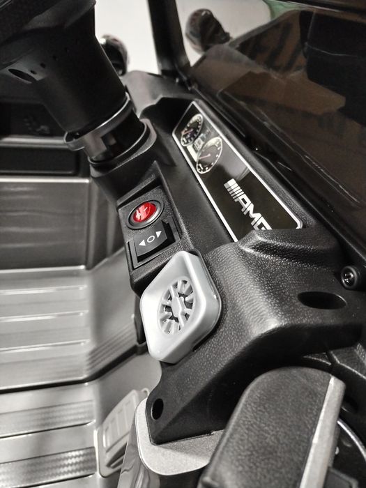Carro eléctrico criança 12v rodas borracha Mercedes AMG g63