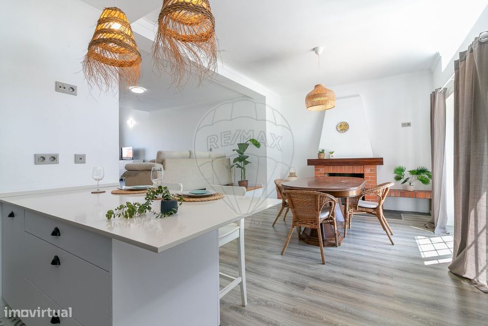 Moradia T4 para venda