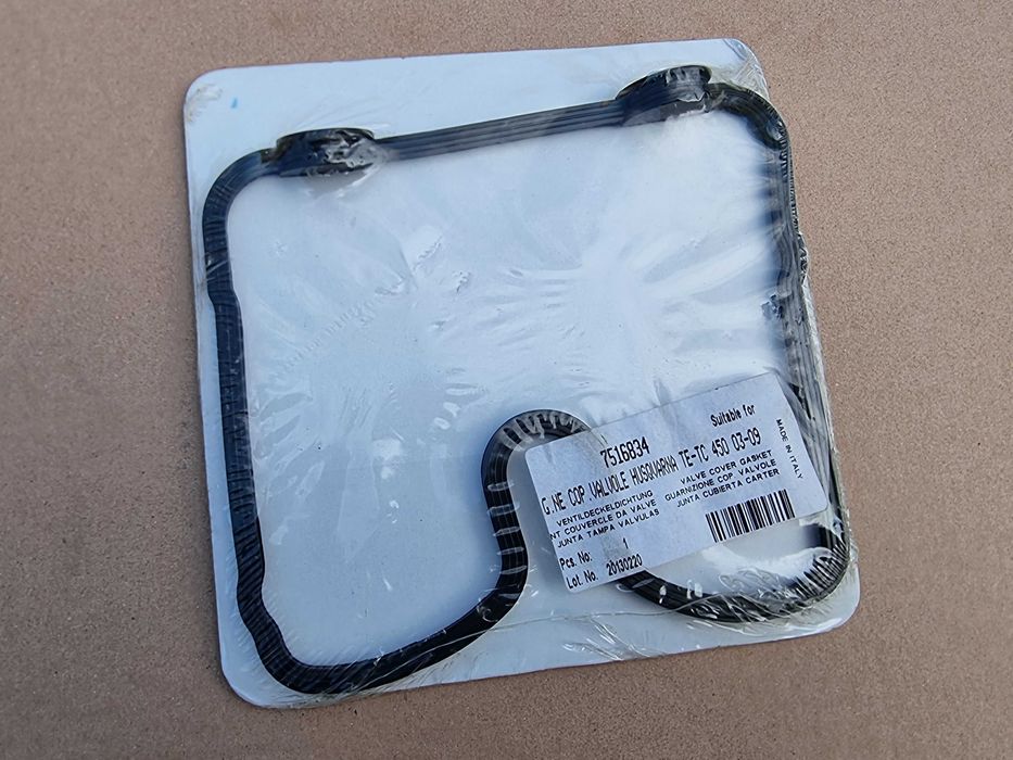 ATHENA nowa Uszczelka pokrywy zaworowej do Husqvarna SM 450 R / TC TE