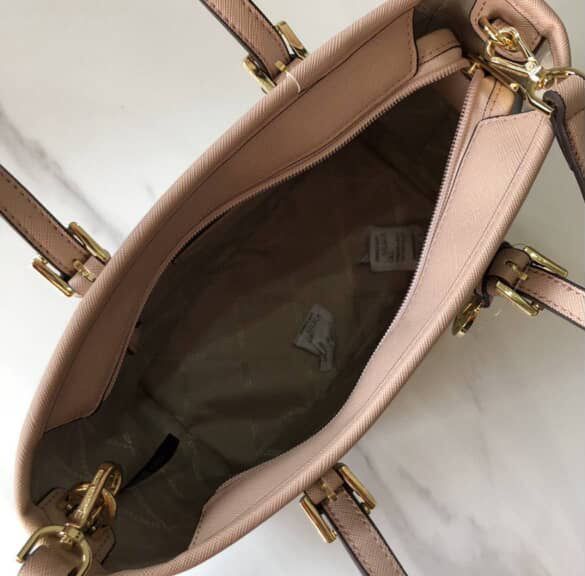 Продаю сумку MK