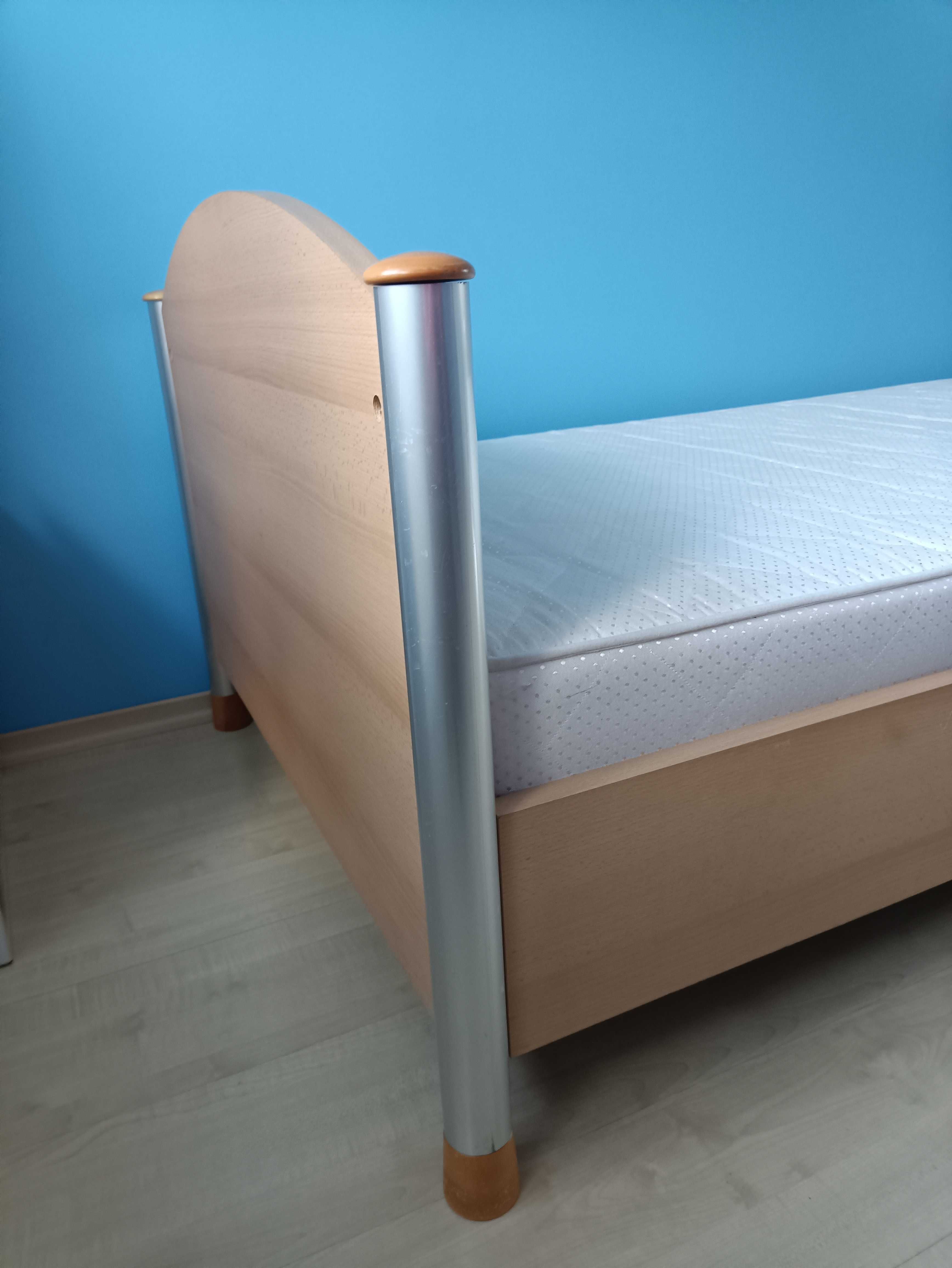Sprzedam łóżko 90x200 używane i  szafkę typu " komin"