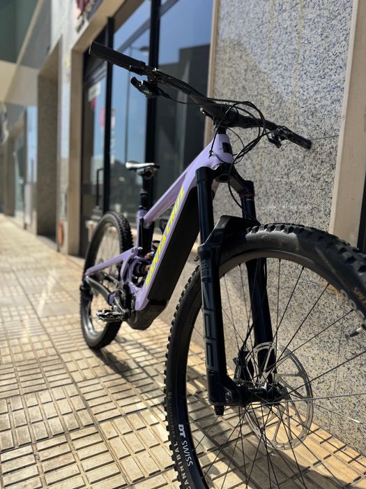 E-Bike . Santa Cruz Bullit . Shimano .