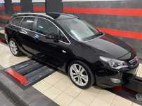 Opel Astra 1.4 T Benzyna Bi Xenon Ledy Nawigacja Czujniki Parkowania