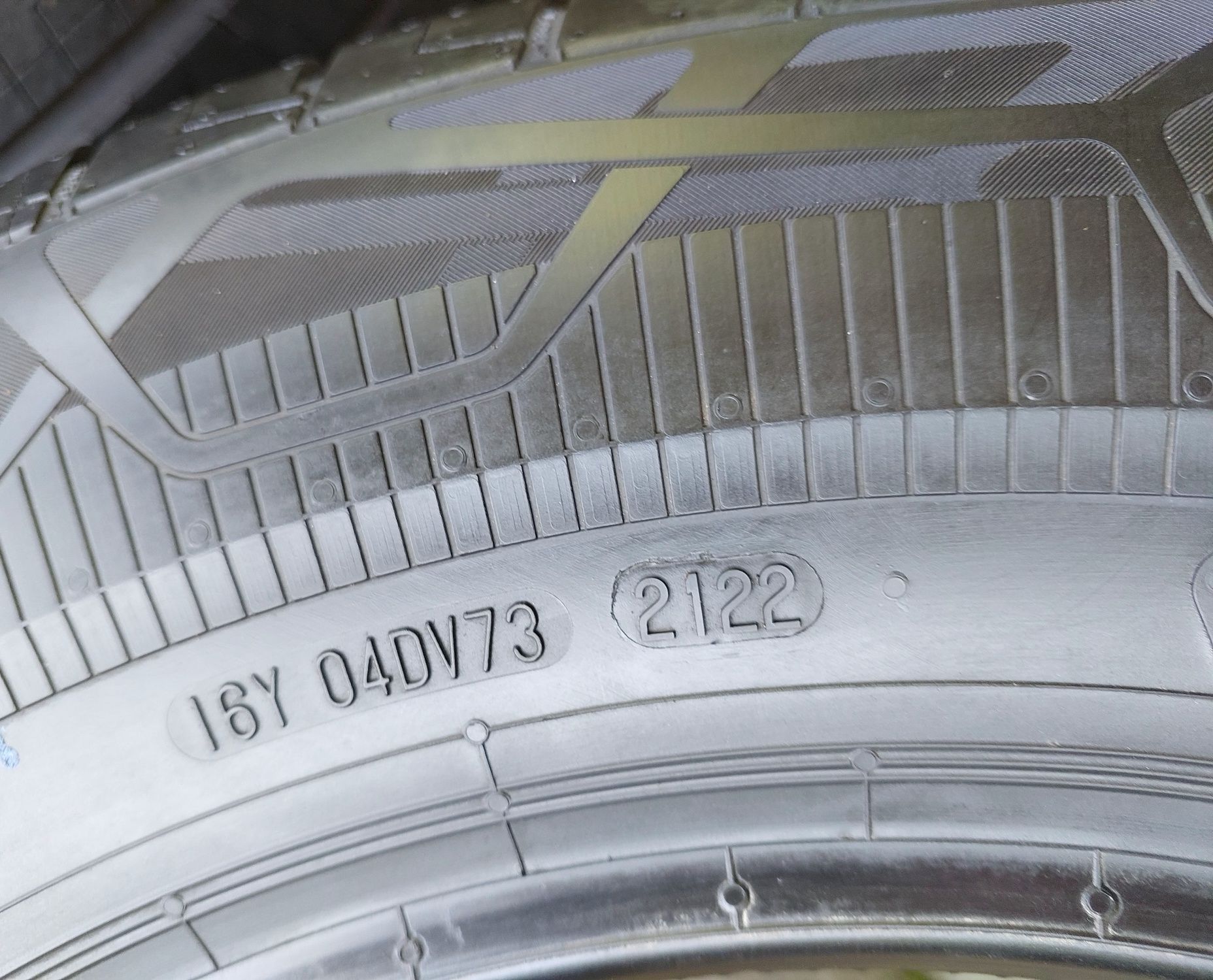 Шини 4шт Нові  r16c  235-65 Continental  2022рік
