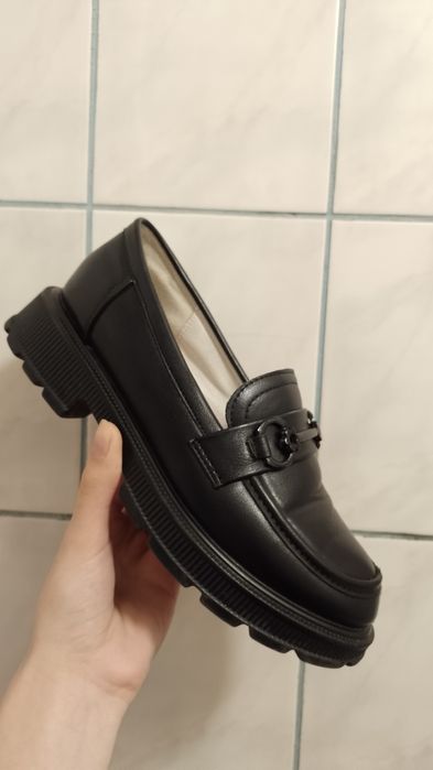 Чорні лофери 33 розмір