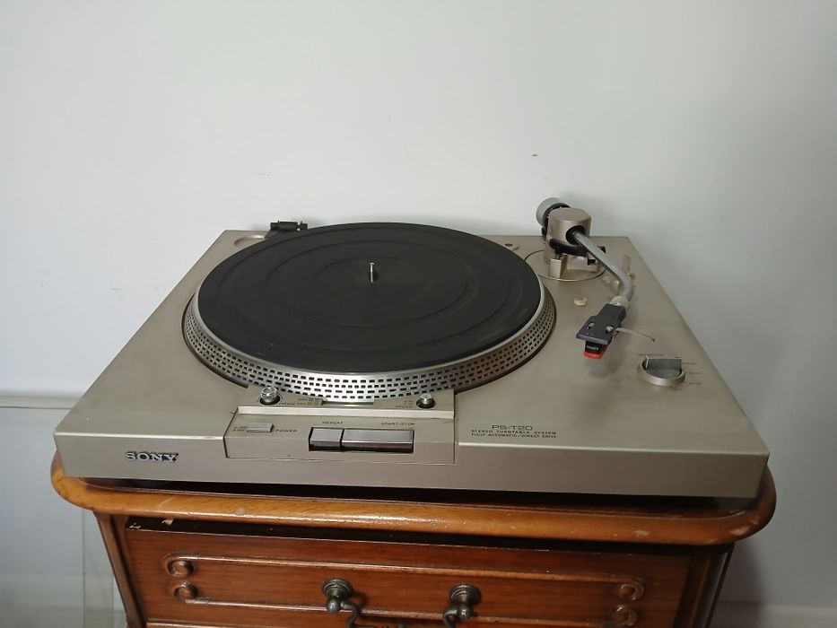 Gramofon Sony Ps-T 20.