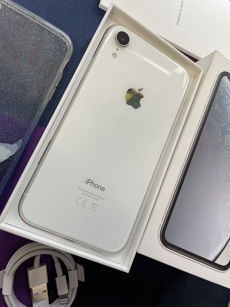 Продам xr 128gb white все робить