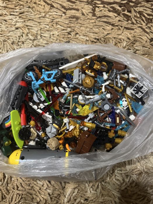 Лего фігурки оригінал