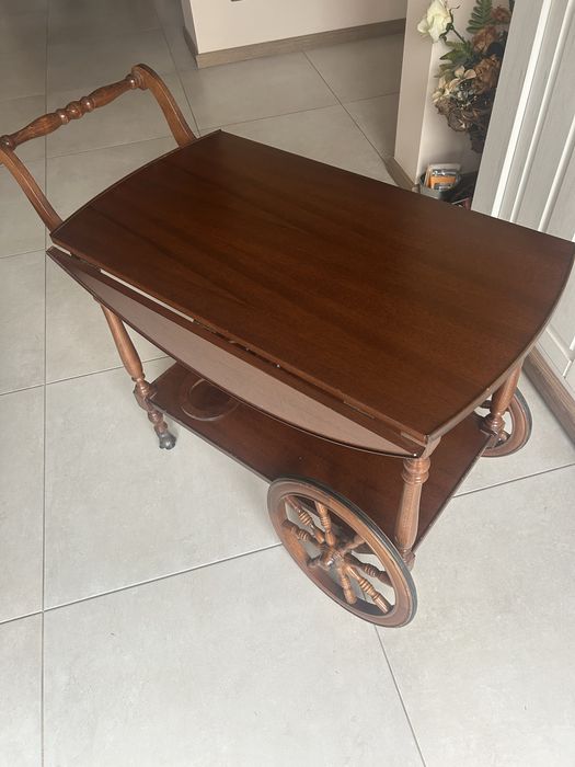 Sprzedam barek na kolkach