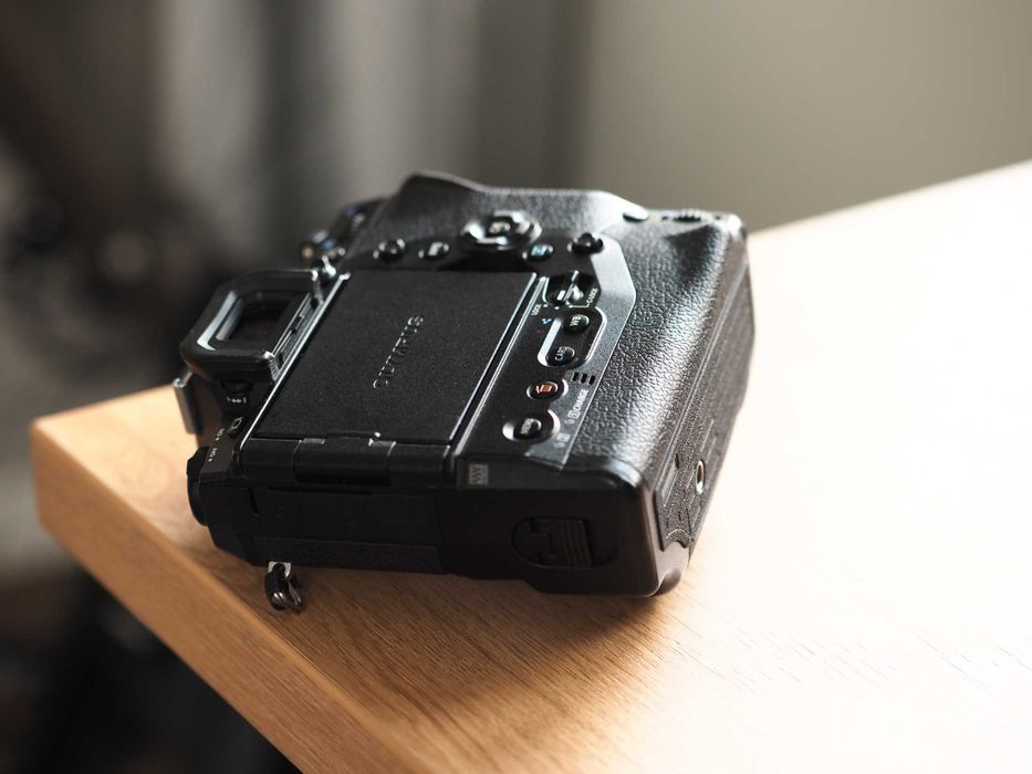 Olympus OM-D E-M1X