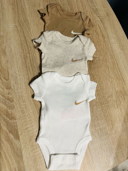 Zestaw body Nike dla niemowląt rozmiar 0-3 m (50-56)