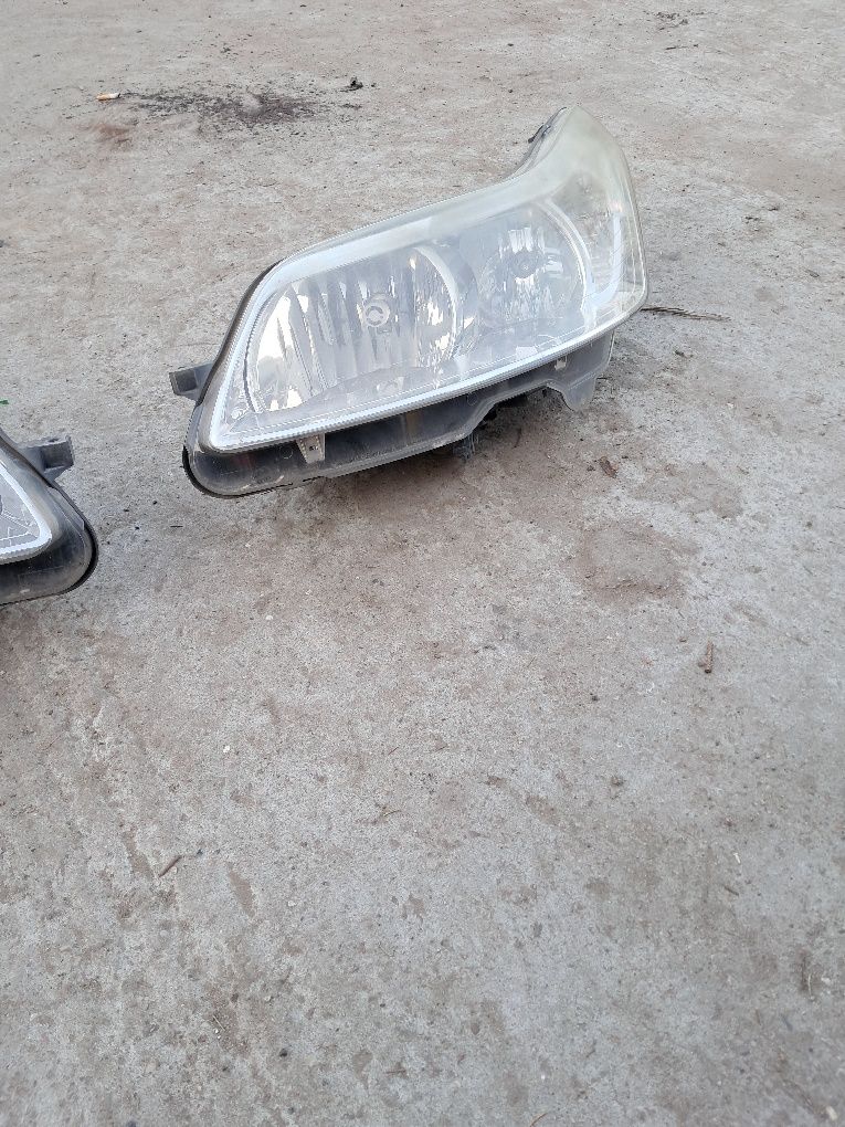 Lampa citroen c4