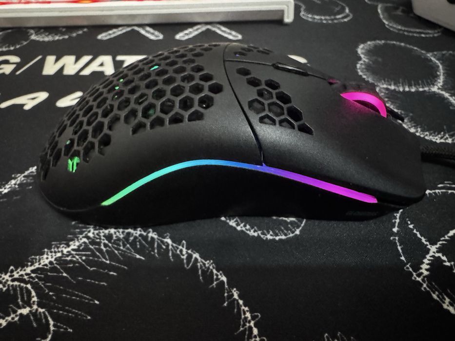 Rato Gaming Glorious Model O- Preto