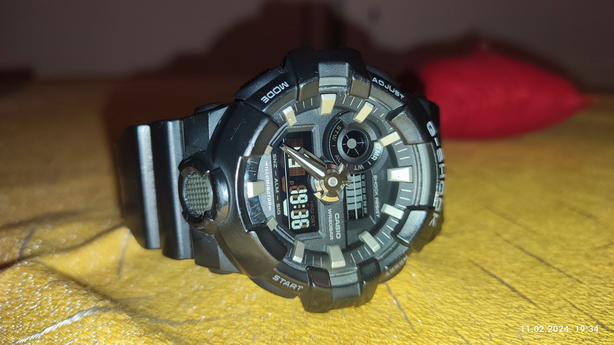 Casio g shock Ga-700