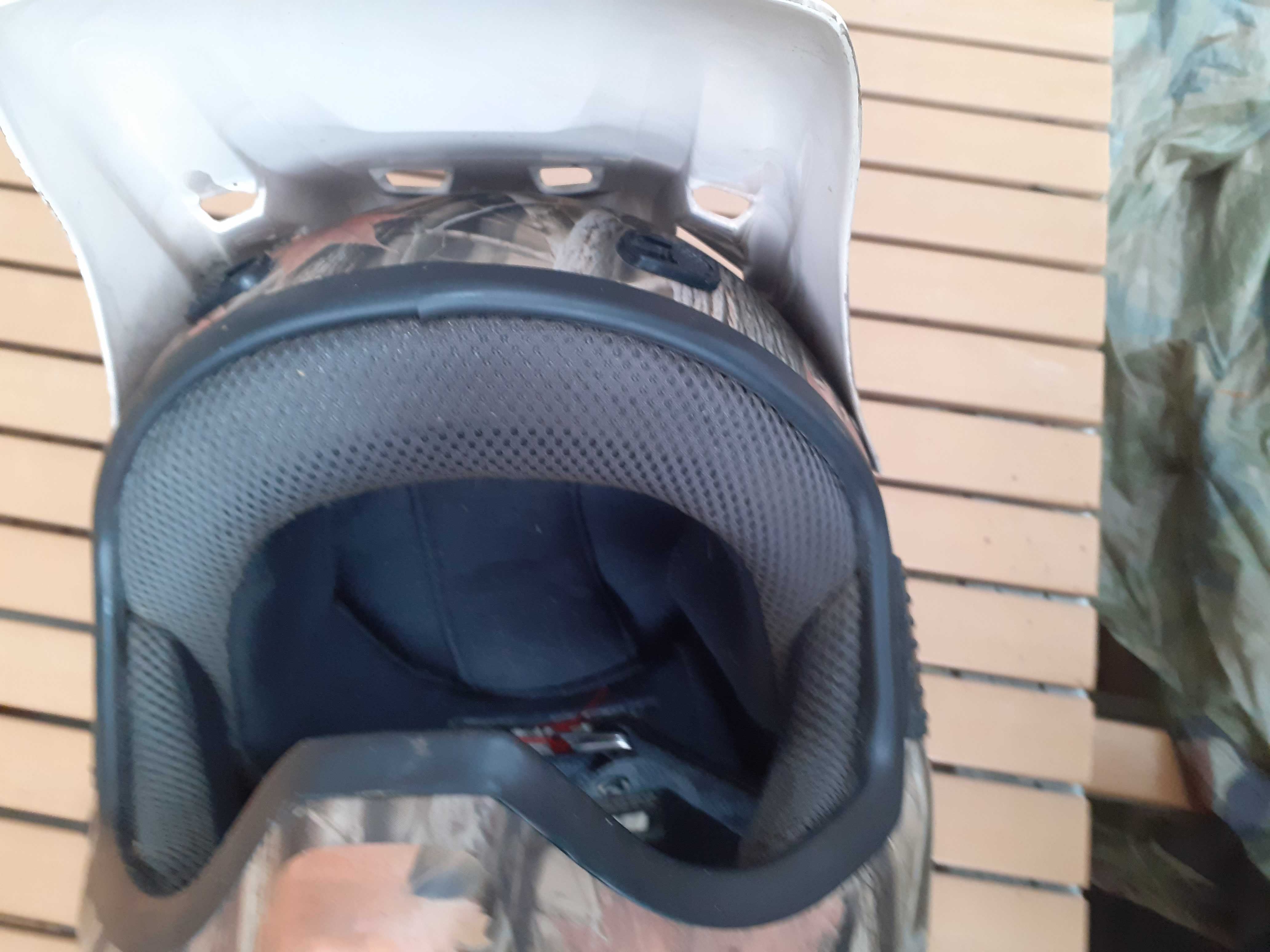 Kask  XL  quad/cross maskujące wzory