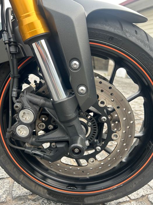 Yamaha mt 09 1 geração