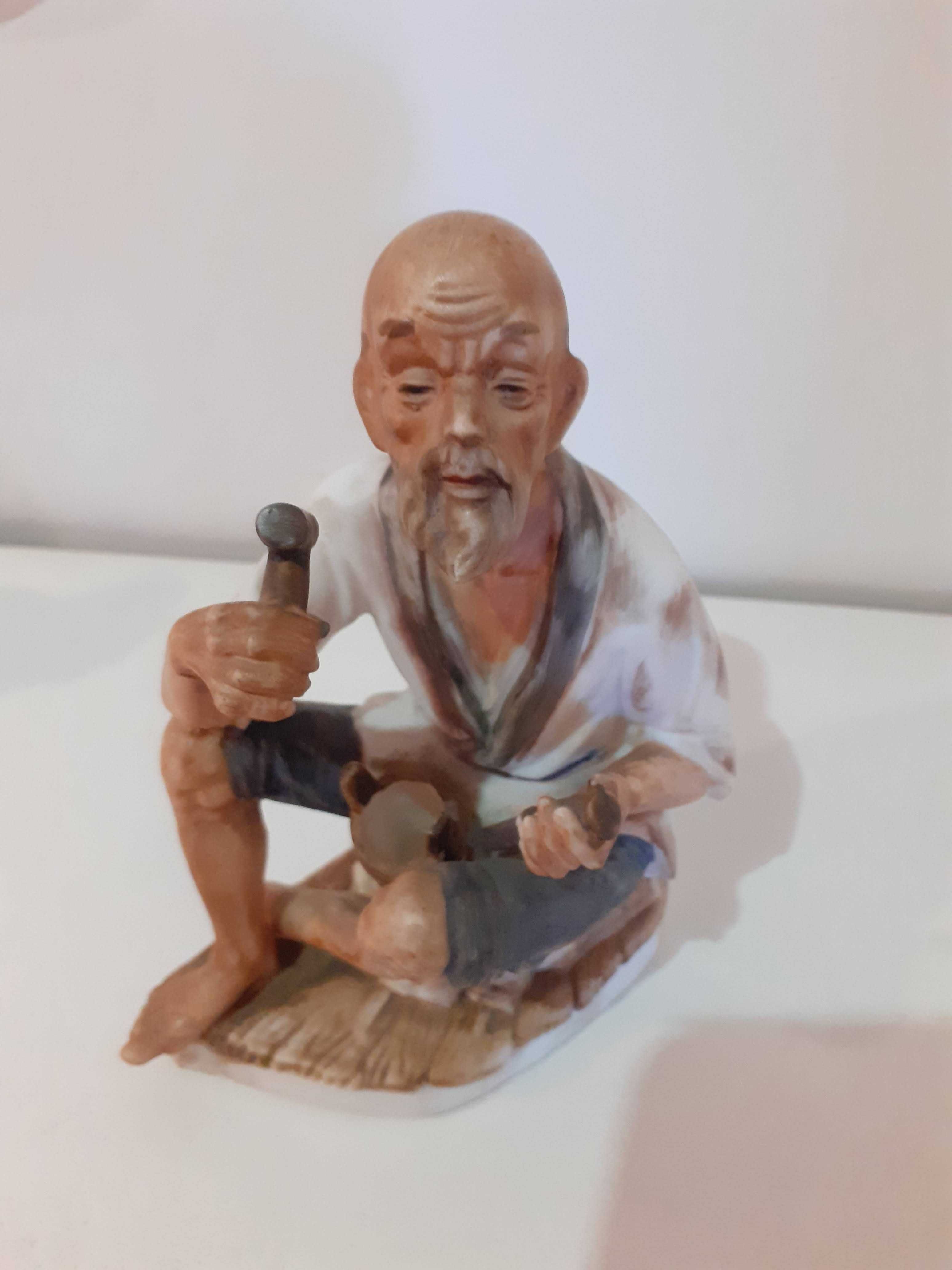 Figuras em porcelana chinesa