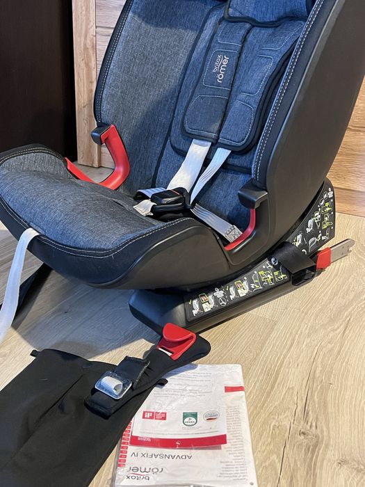 Fotelik samochodowy Britax romer Advansafix IV  M 9-36kg