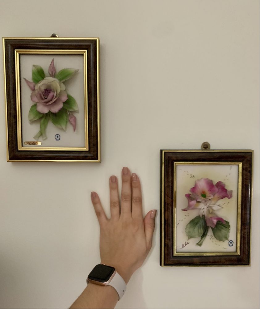 Quadros decorativos com flores em relevo em porcelana