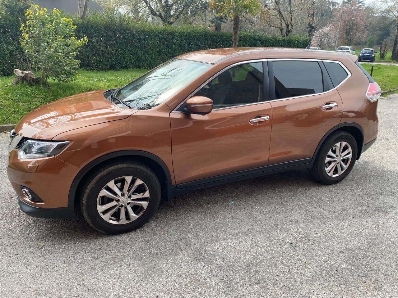 Продам Nissan X-trail 2016 року