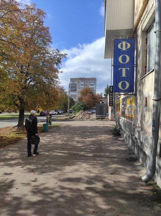 Продам приміщення, район Айсберг, з усіма зручностями.