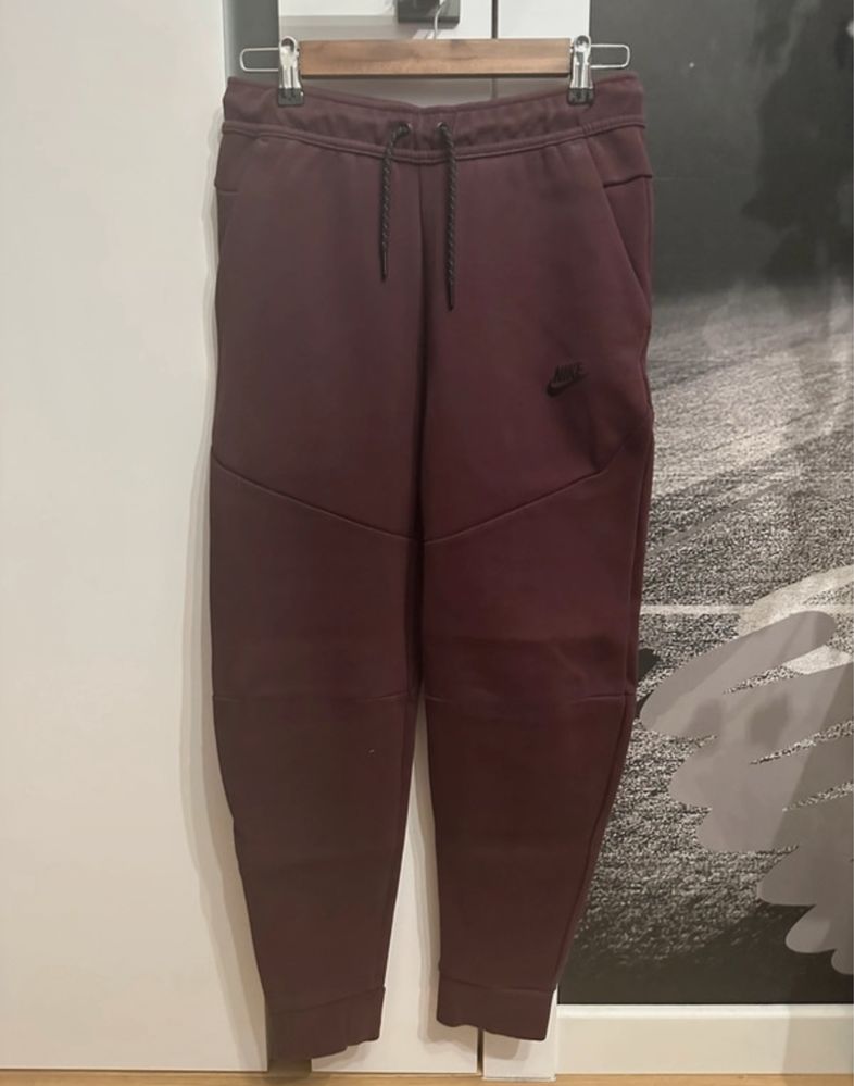 Dres Nike tech fleece