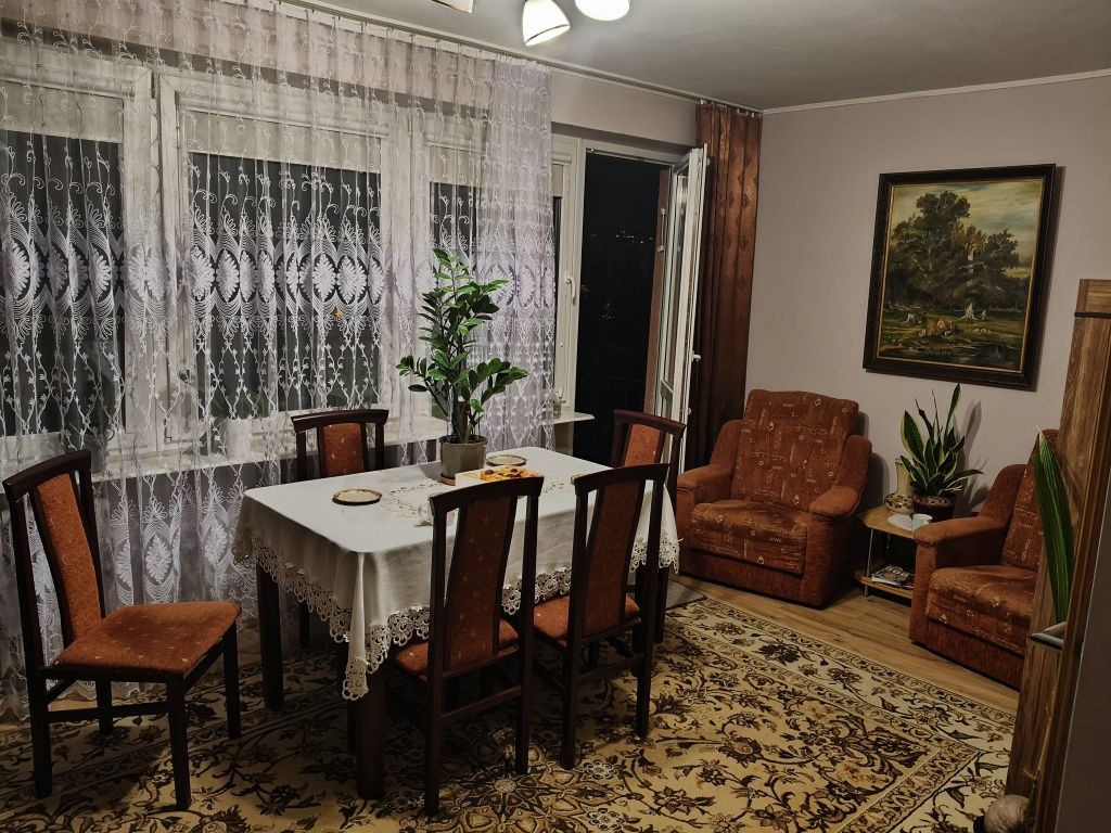 Sprzedam lub zamenie na mniejsze bezposrednio 48m 2 pietro