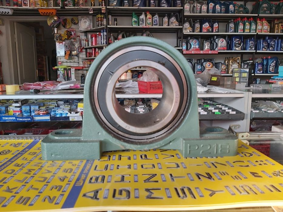 Підшипник корпусний UCP 218  новий