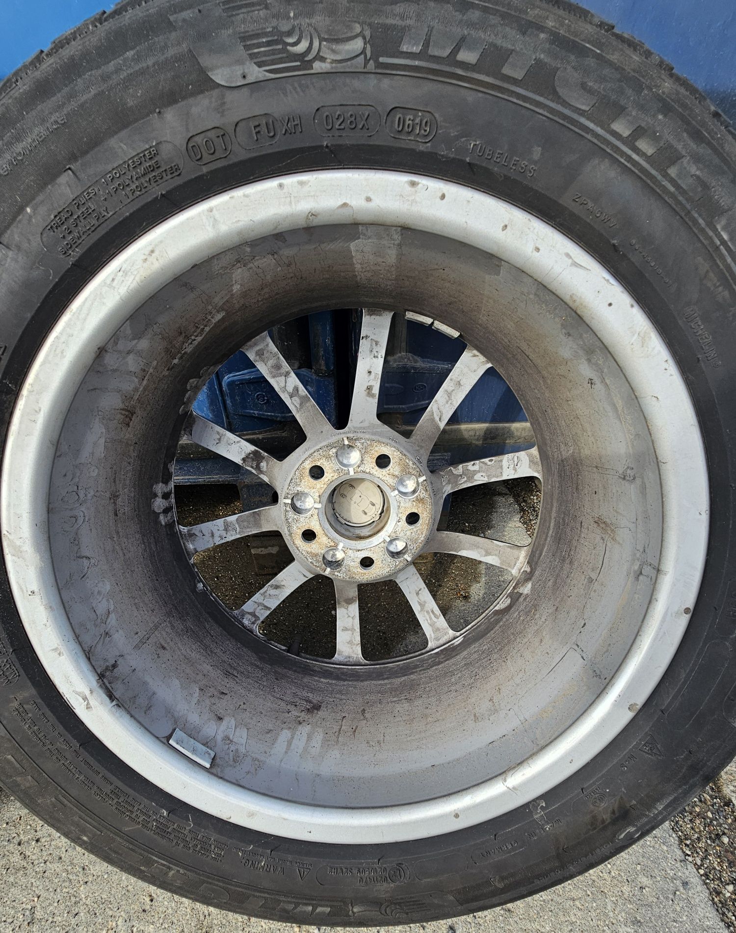 Koła felgi aluminiowe Audi  A6 18 cali Opony lato  Michelin