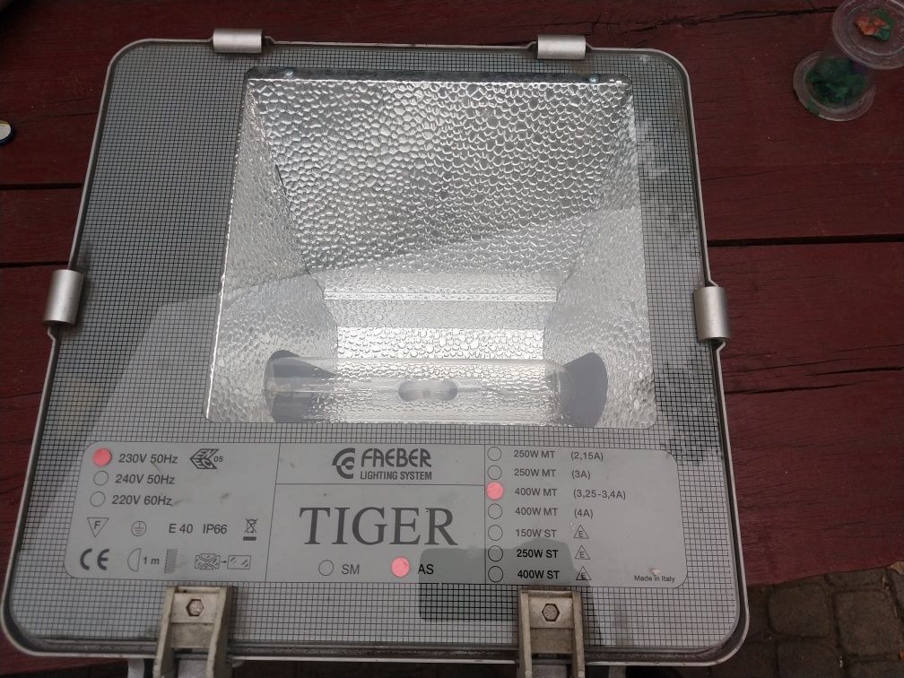 Halogen  FAEBER TIGER AS 400W.