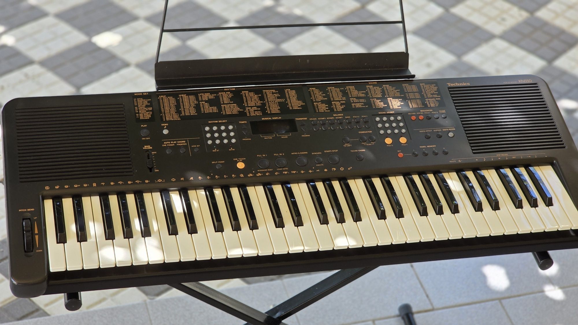 Technics KN550 Orgão/Piano