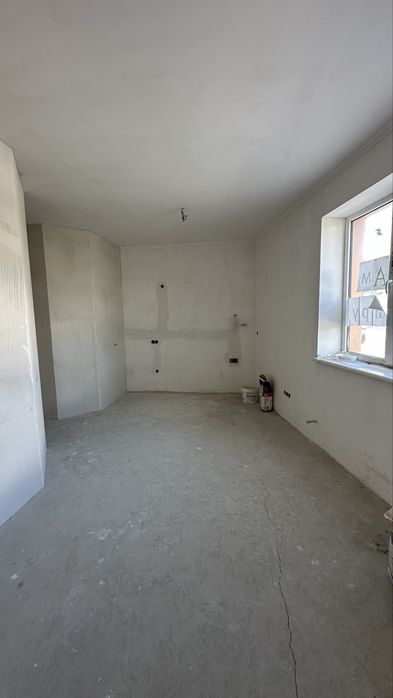 Продаю квартиру в новобудові в самому центрі селища Лисець