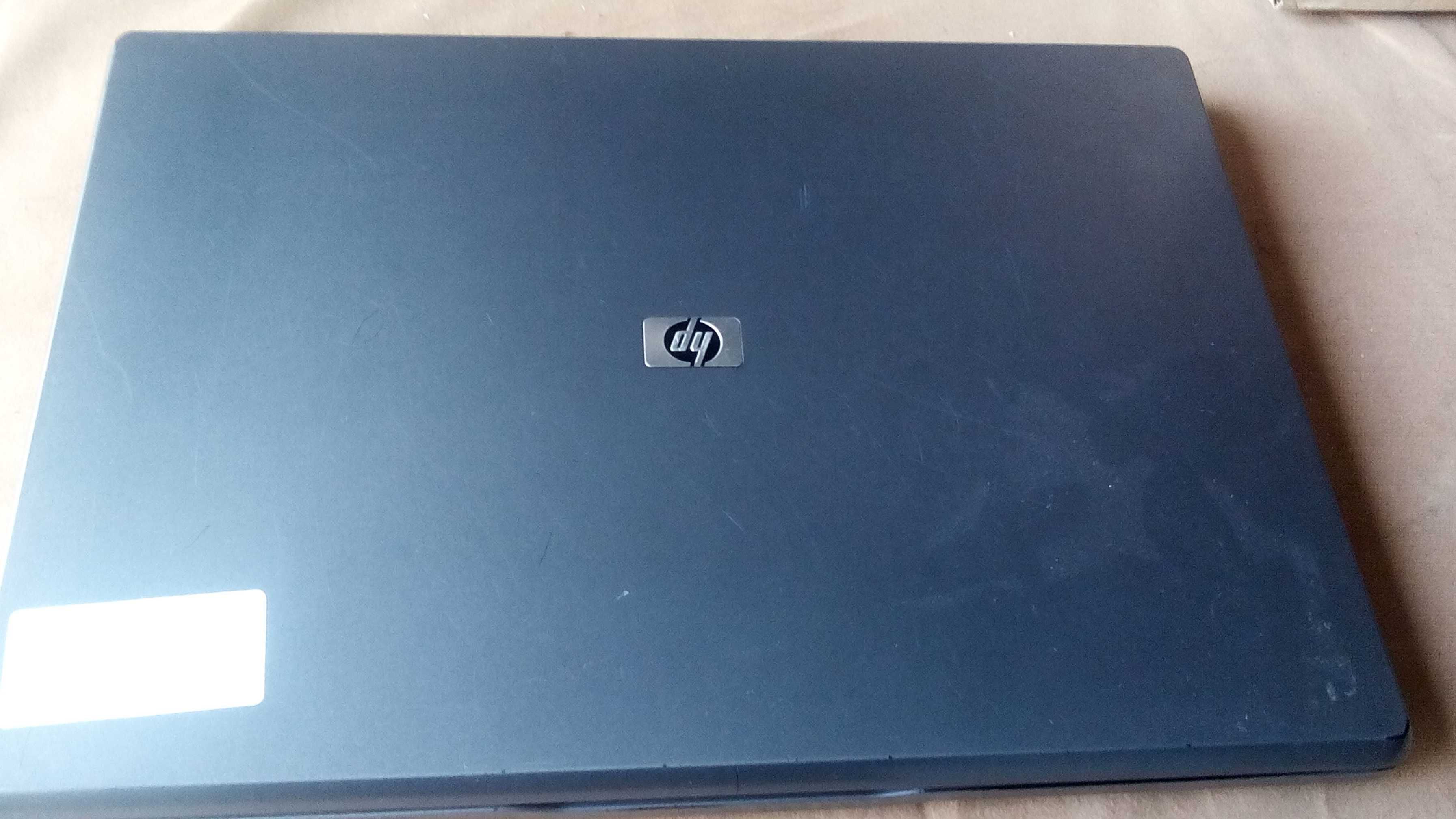 portatil hp 530 com marcas de uso mas a funcionar muito bem