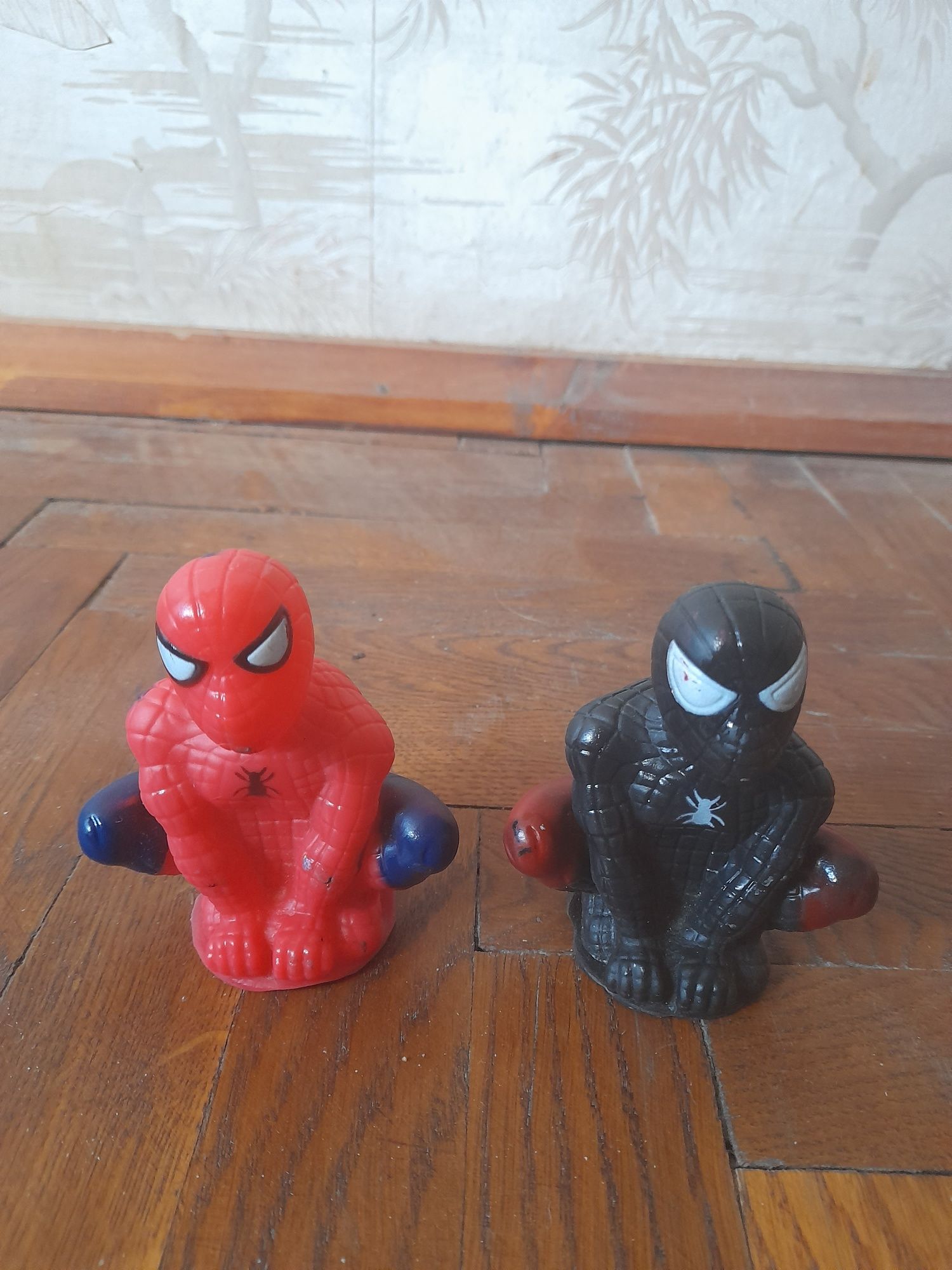 Пищащие игрушки человек паук