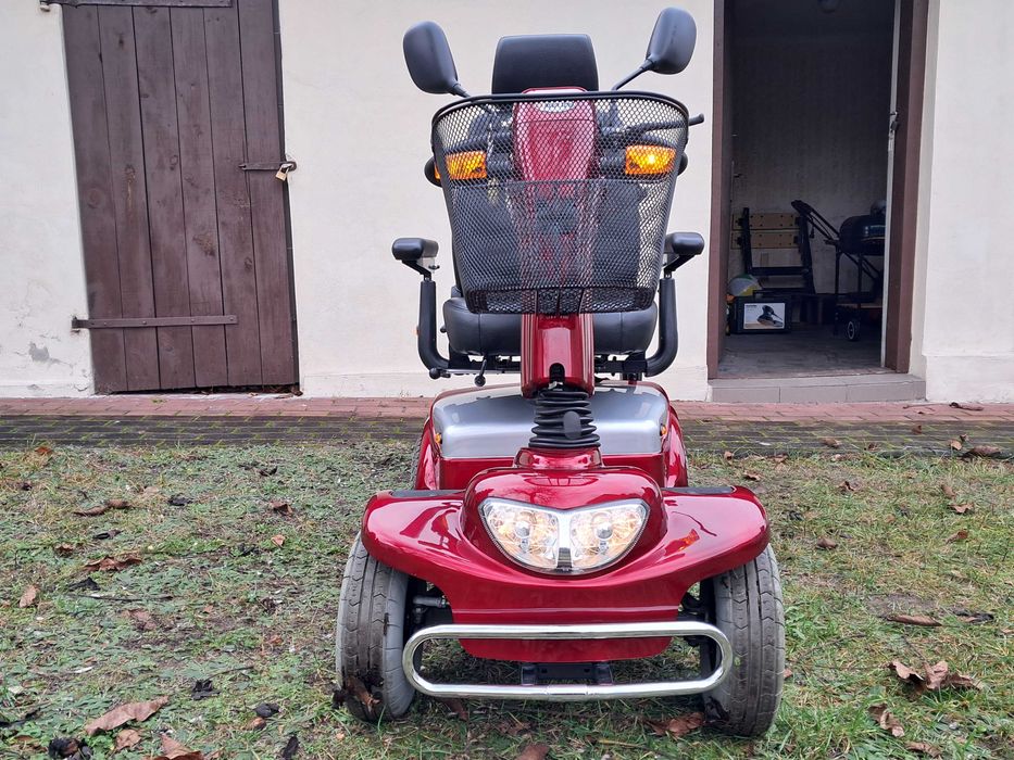 MERITS Wózek czterokołowy z nowymi bateriami jak nowy