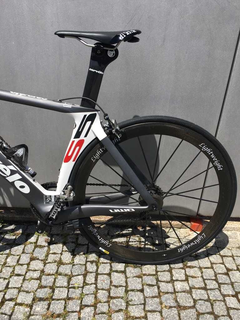 Bicicleta Cervélo S5 Dura Ace di2 rodas Lightweight