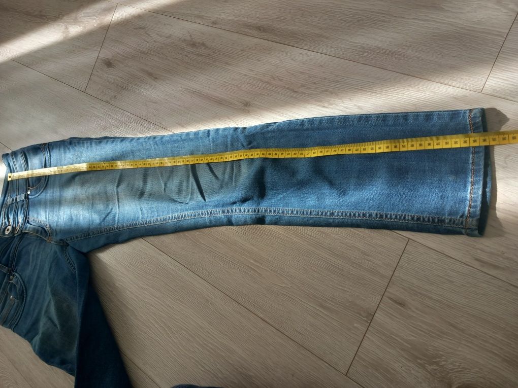 Spodnie jeansowe dżinsy Grawik 28 30 model 253